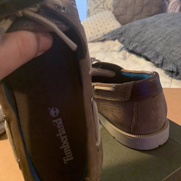Men’s Timberland boat shoes. MSRP 99.99 - Picture 5 of 8